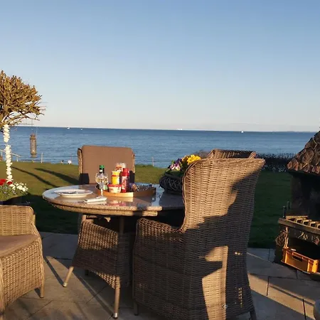 Haus Meerblick In Der Luebecker Bucht Bei Groemitz Ferienhaus *